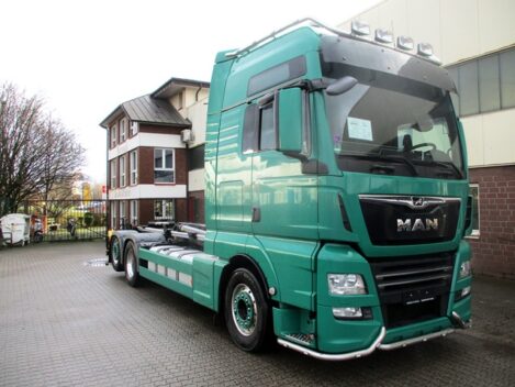 Samochód ciężarowy – z systemem hakowym Typ : MAN 26.500 TGX 6×2 Meiller RS 21.67 Rok: 2019   Euro 6